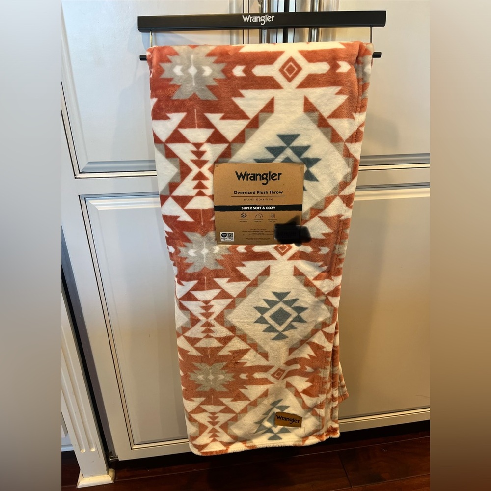 Wrangler Geometric Plush Throw Blanket- Orange and White